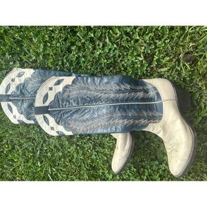 Larry Mahan’s Vintage Blue and Cream Women's Cowboy Boots